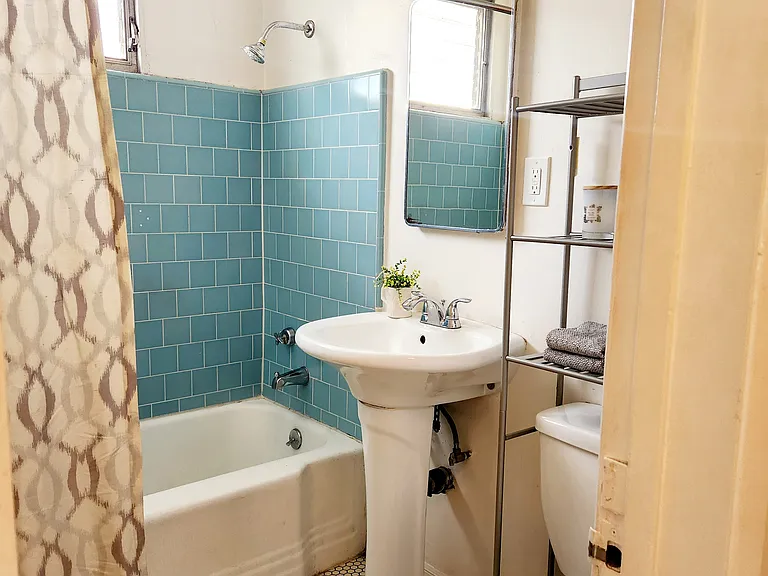 319 N Chevy Chase Dr #G — Photo 10