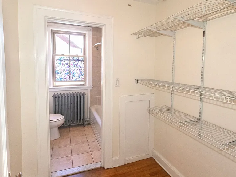 438 State St — Photo 16