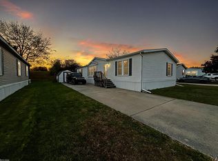58289 Nelson, Washington, MI 48094