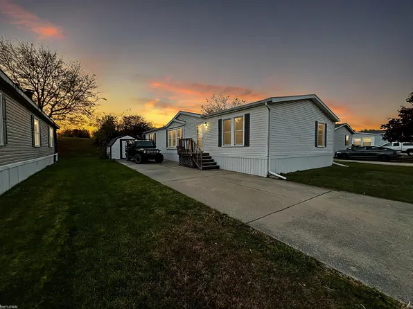 58289 Nelson, Washington, MI 48094