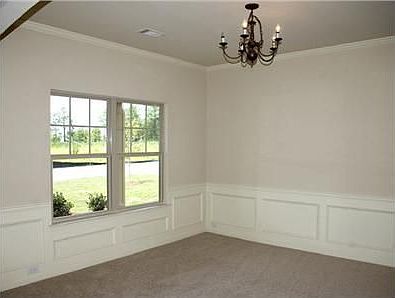2nd image of 5039 Manning Dr