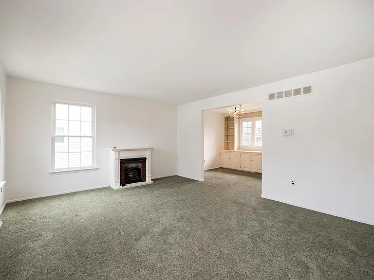 123 Lambeth Ct — Photo 6
