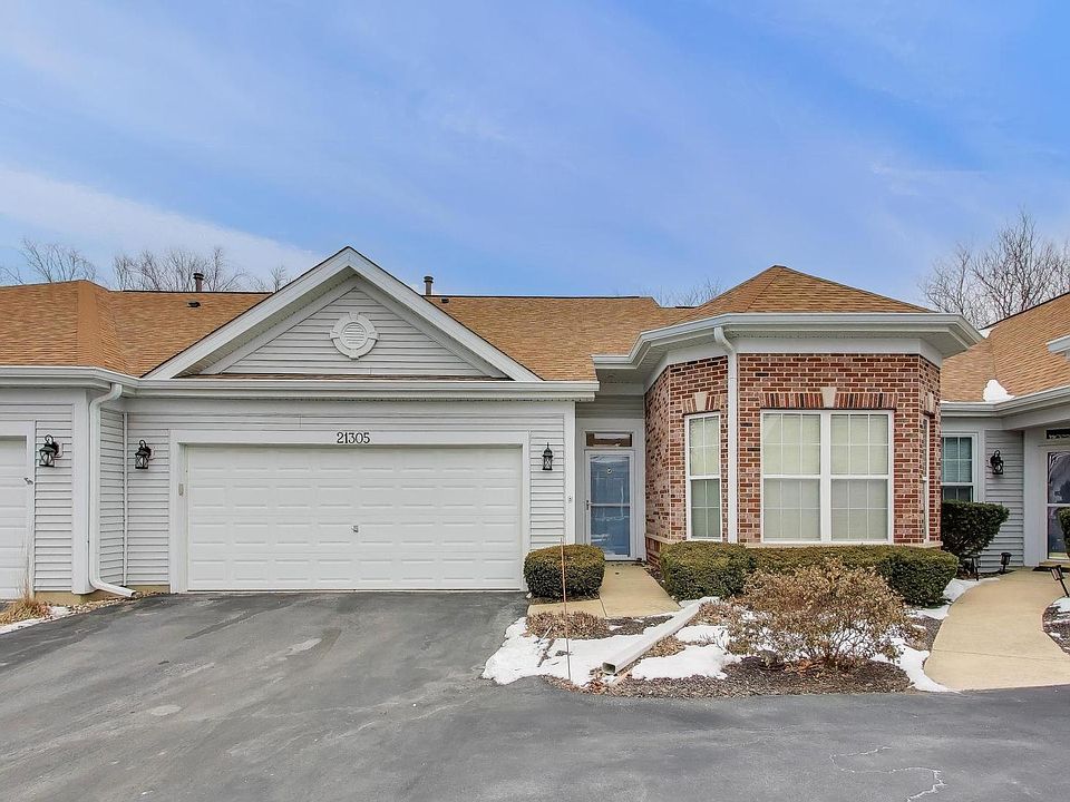 1st image of 21305 W Juniper Ln