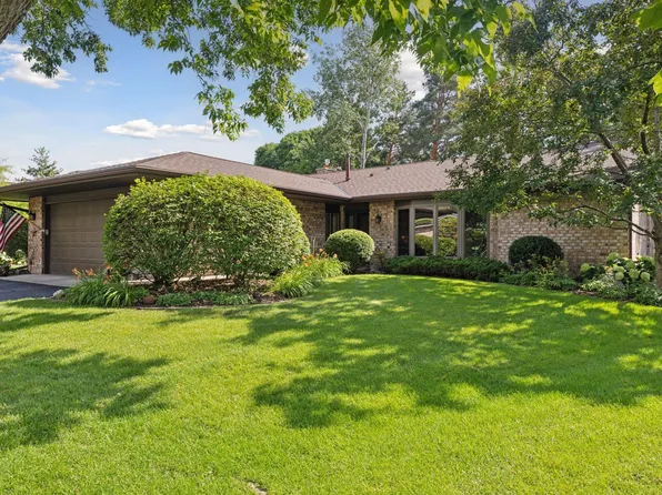 97 Inland Ln N, Plymouth, MN 55447