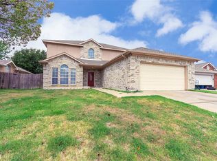 6112 Brandy Wood Trl, Arlington, TX 76018