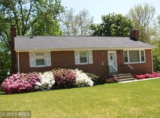 2015 Border Dr, Fort Washington, MD 20744