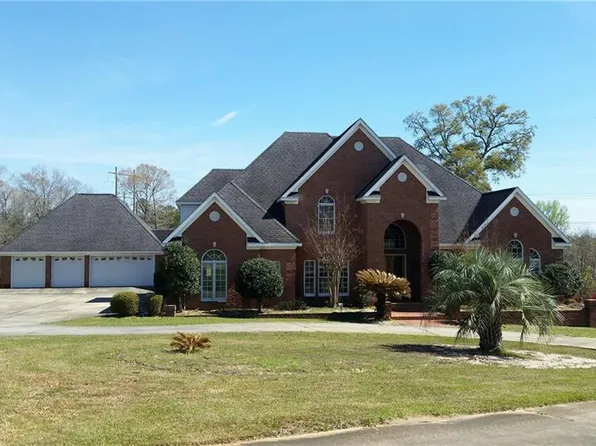 5570 Celeste Rd, Saraland, AL 36571