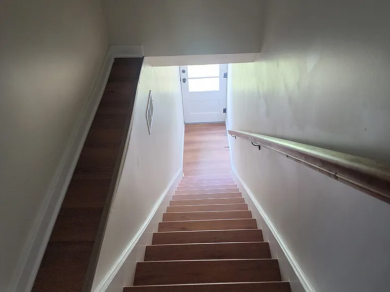 609 Main St #2 — Photo 4