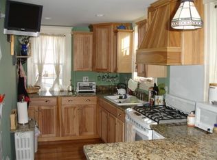 210 Main St, Fairhaven, MA 02719