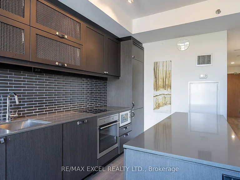 783 Bathurst St #506 — Photo 3