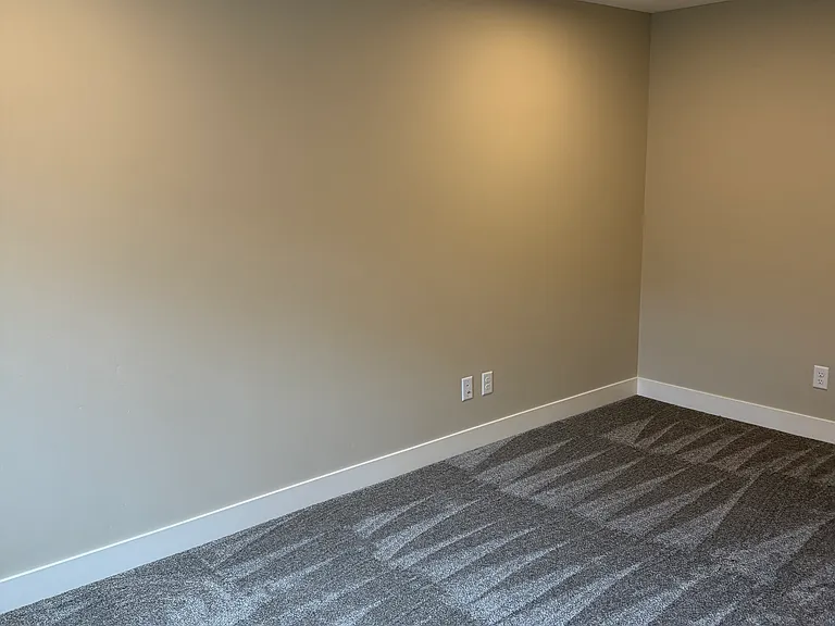 71 N 300 E — Photo 10