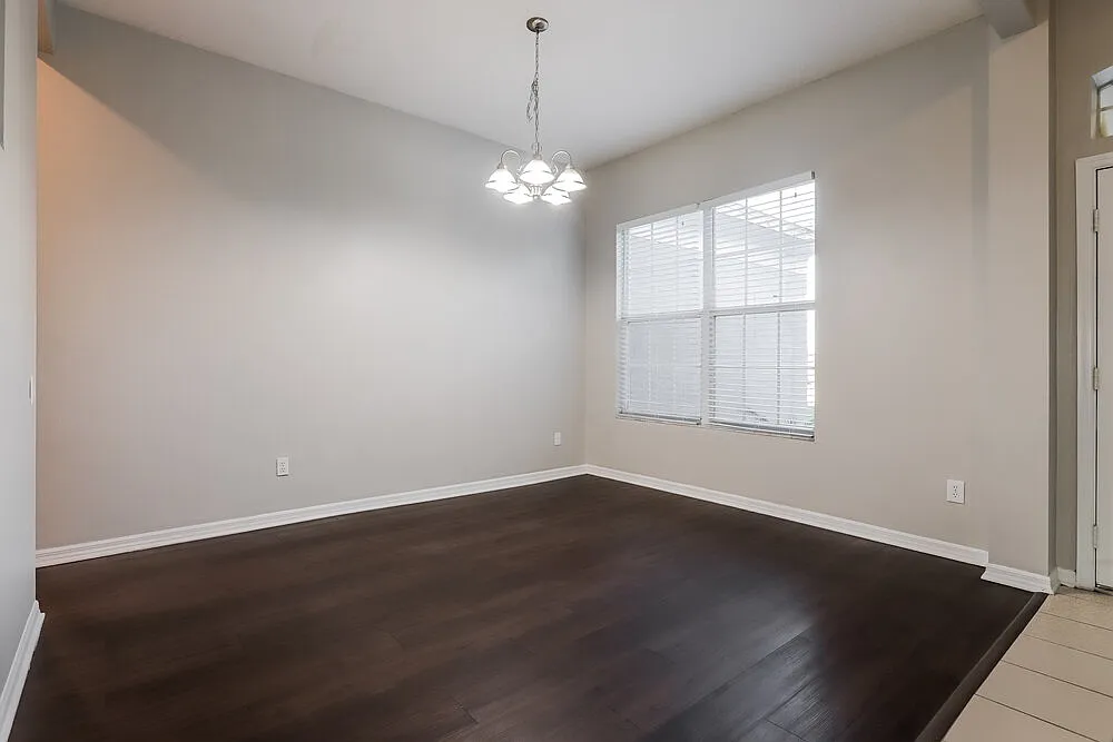 3 bed, 2.0 bath, 2069 sqft, $2,155 — Photo 4