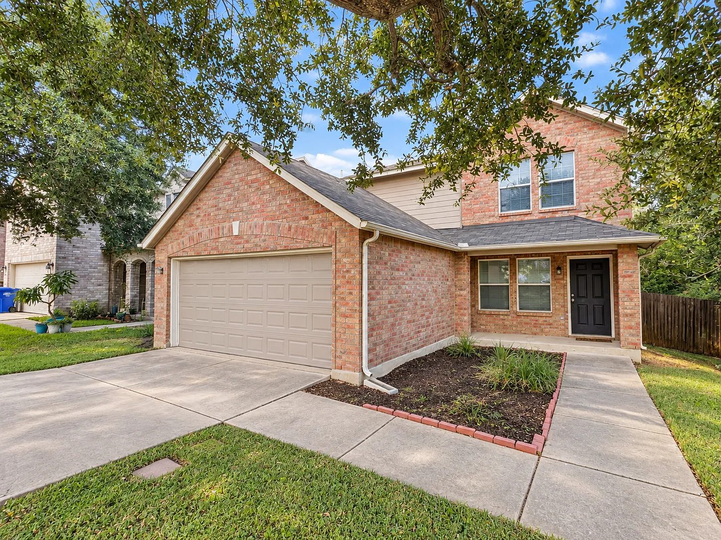 3 bed, 2.5 bath, 1783 sqft, $1,800 — Photo 2