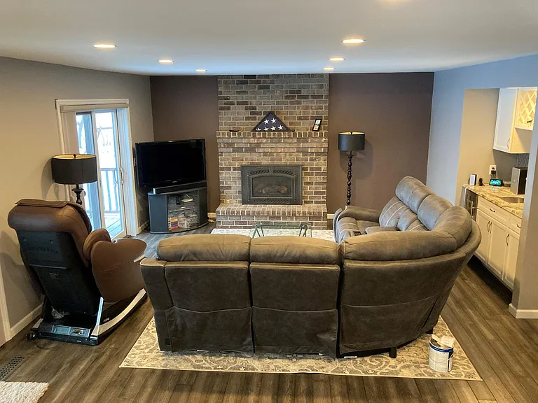 8603 Glacier Ln N — Photo 27