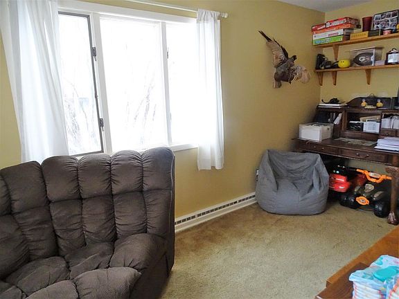 3rd image of 414 E East St