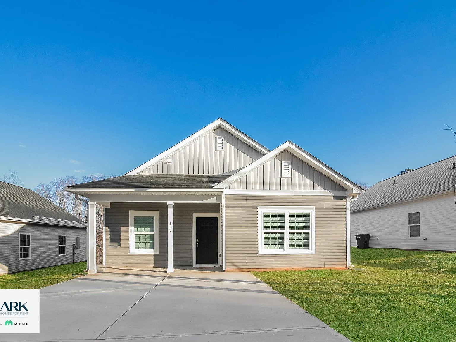3 bed, 2.0 bath, 1244 sqft, $1,791 — Photo 3