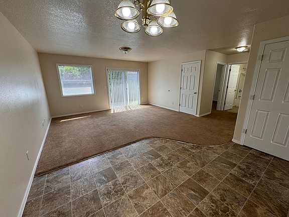 2nd image of 3976-3988 Nestor Ln NE #246