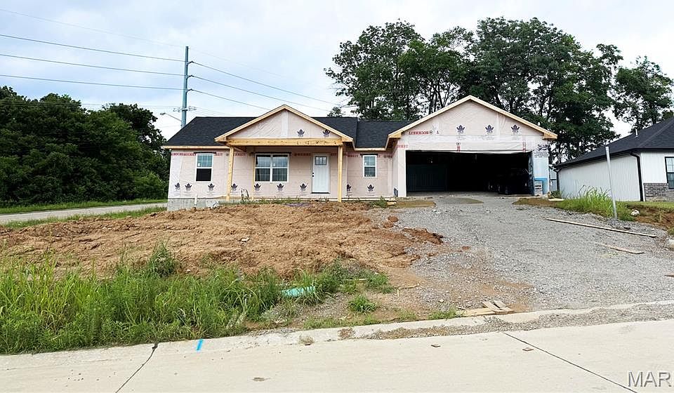 1st image of 4002 Chapel Ridge Dr