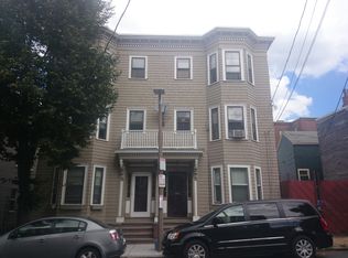 222 W 7th St #2, South Boston, MA 02127