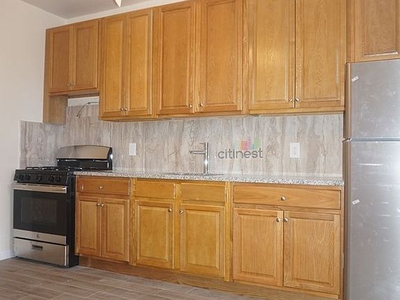 3rd image of 476 74th St APT 3F