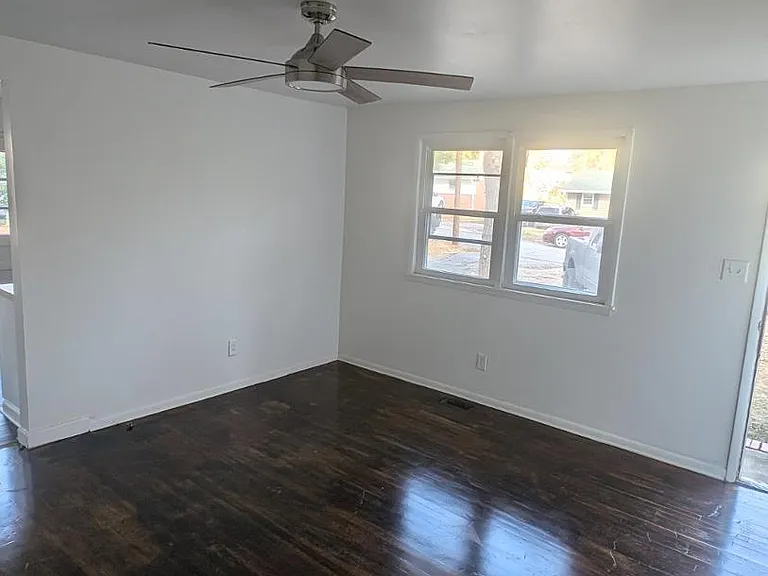 832 Brigham Rd — Photo 5