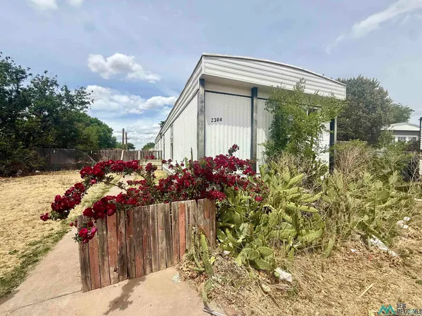 2304 Bobwhite Ct, Clovis, NM 88101