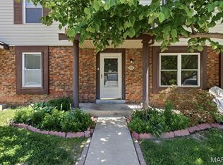 1361 Summergate Pkwy, Saint Charles, MO 63303