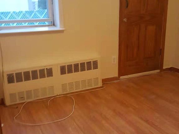3rd image of 158 Bay 26th St APT 2F