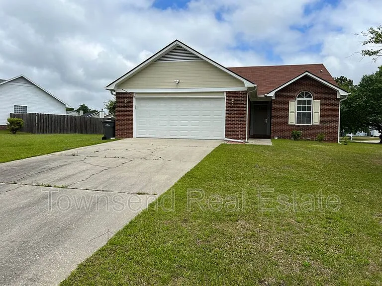 3031 Kingfisher Dr — Photo 1