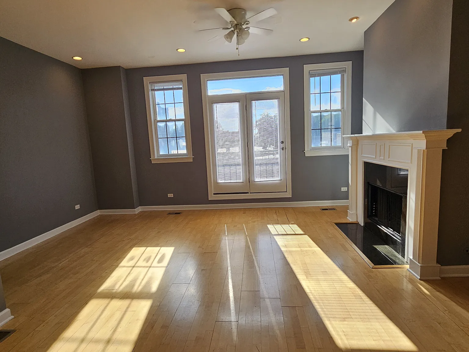 2 bed, 2.0 bath, $2,900 — Photo 3