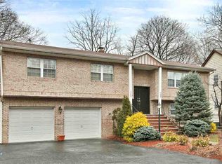 159 Lake St, Englewood, NJ 07631