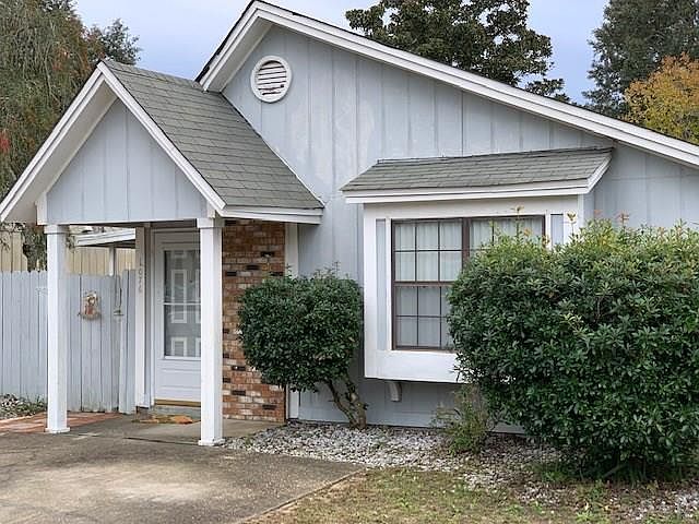 1st image of 1076 Sanibel Ln