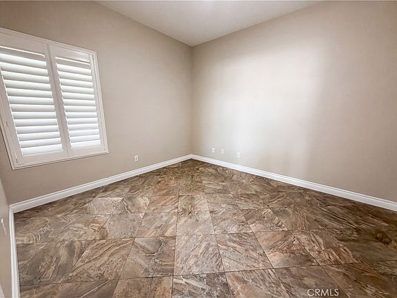 4th image of 3630 Vanderbilt Dr