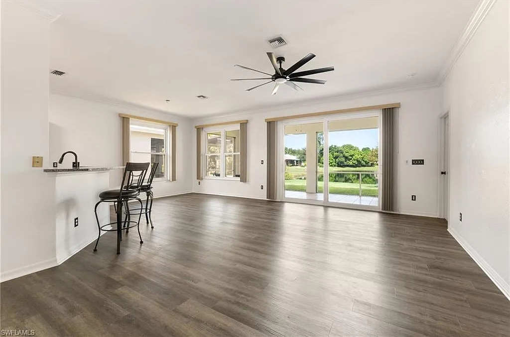 3 bed, 2.0 bath, 1500 sqft, $3,200 — Photo 3