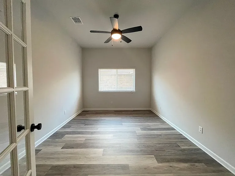149 Patrick Herndon Dr — Photo 5