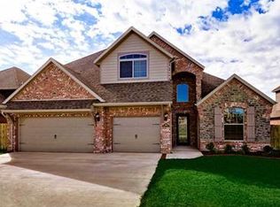 3902 SW Layton Rd, Bentonville, AR 72712