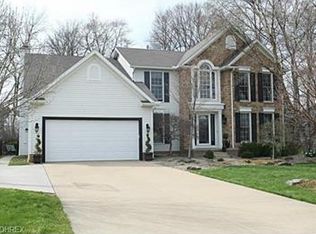 501 Continental Dr, Northfield, OH