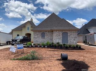 906 Chisolm Trail, Bossier City, LA 71111