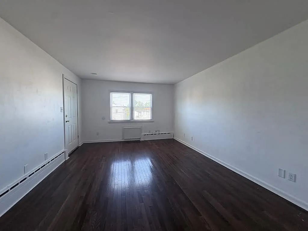 2 bed, $1,550 — Photo 1
