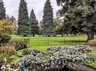 490 Fair Oaks Dr, Eugene, OR 97401