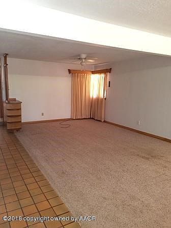 Living room 1