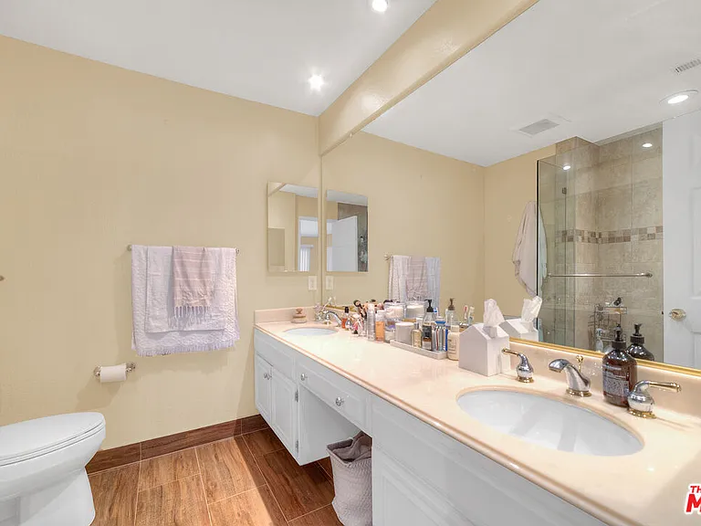 5624 Las Virgenes Rd #19 — Photo 16