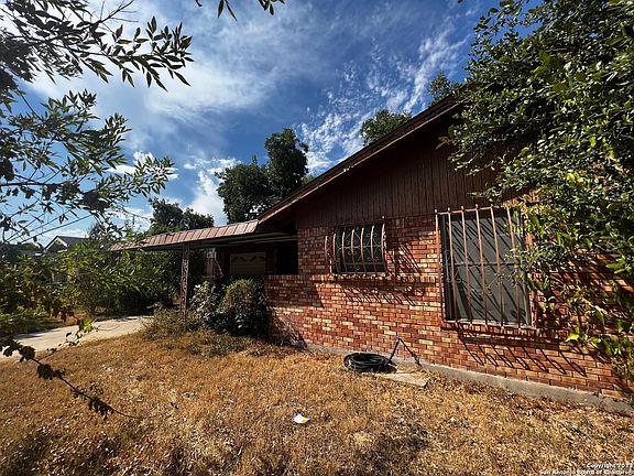 2nd image of 4927 LAKEWOOD DR