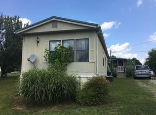 1138 Browntown Rd, Sparta, TN 38583