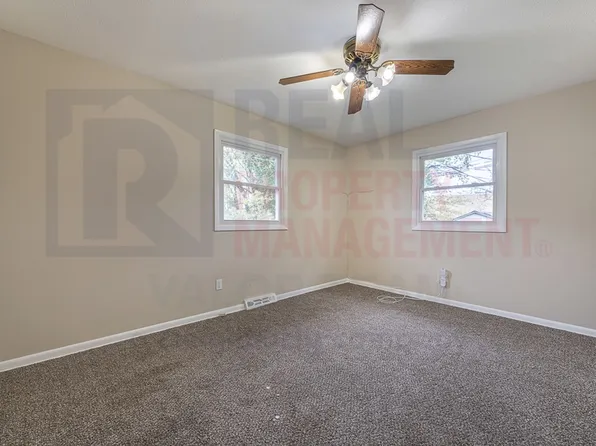 1522 E 172nd St, Cleveland, OH 44110