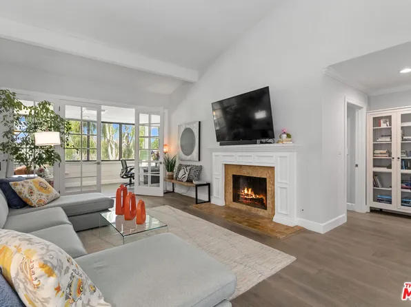 310 Tahiti Way APT 302, Los Angeles, CA 90292