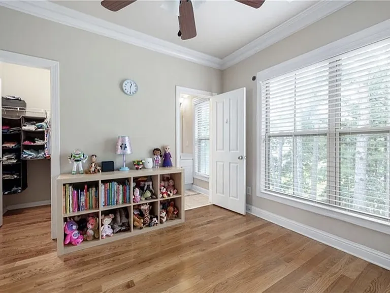 1752 Breyerton Dr — Photo 24