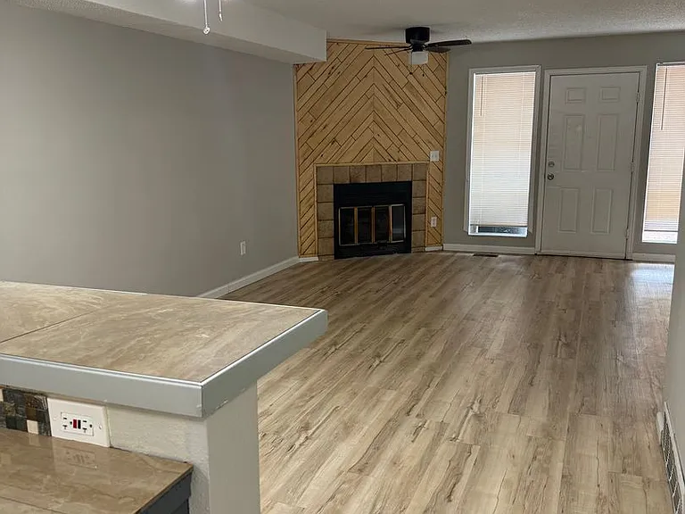 2230 - 2236 Split Rock Drive — Photo 2