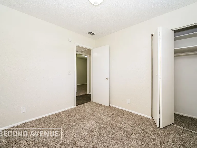 9561 Norfolk Blvd — Photo 5