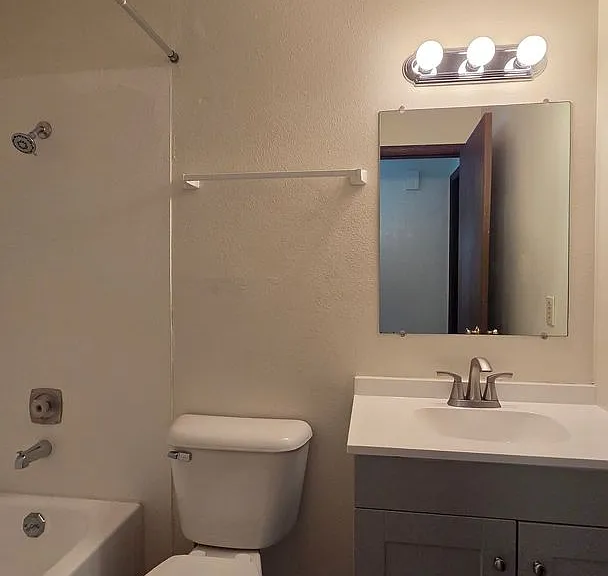 1411 Stoddard St #1-4 — Photo 14